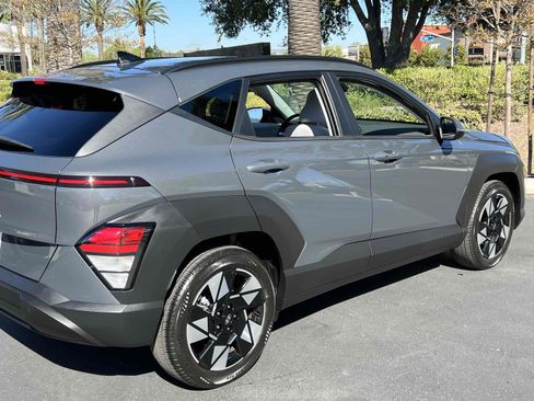 Used 2024 Hyundai Kona SEL image 49