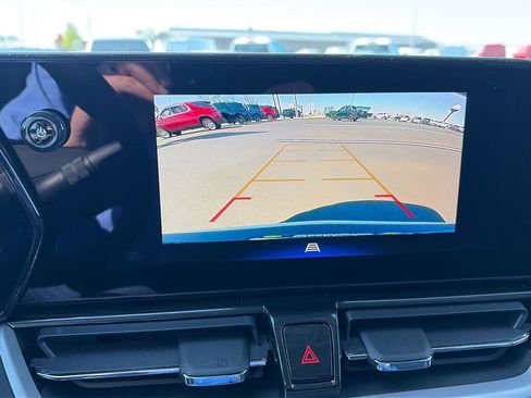 New 2026 Chevrolet TrailBlazer LT w/ LT Cold Weather Package FWD image 18