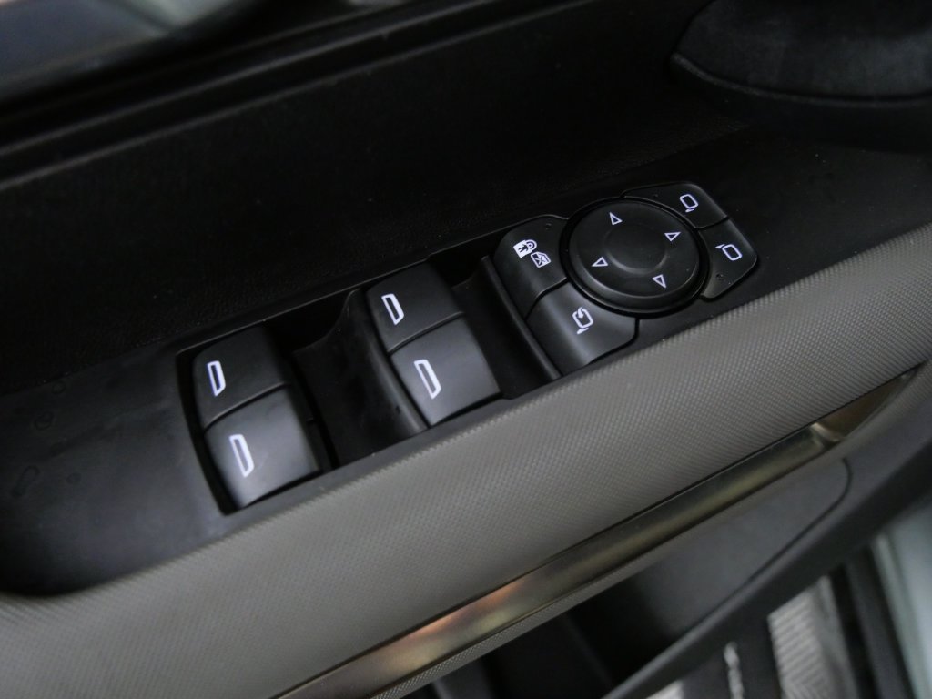 Used 2024 GMC Hummer EV 3X AWD/4WD image 15