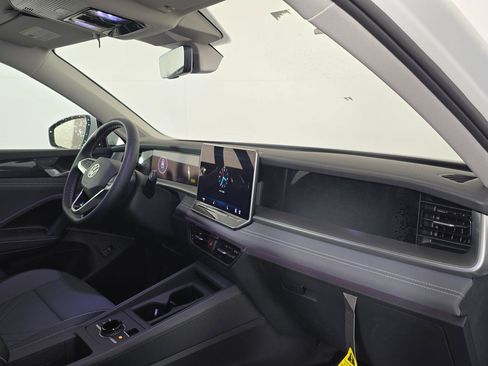 New 2026 Volkswagen Tiguan SE AWD/4WD image 20