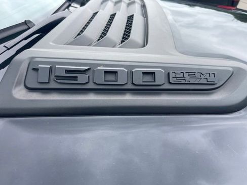 Used 2022 RAM 1500 Laramie AWD/4WD image 15