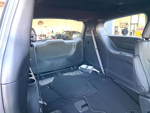 New 2026 Chrysler Pacifica Select FWD image 14