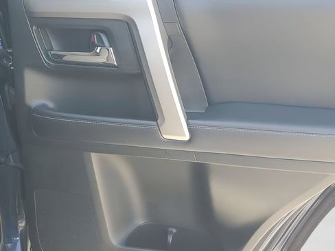 Used 2018 Toyota 4Runner SR5 image 42