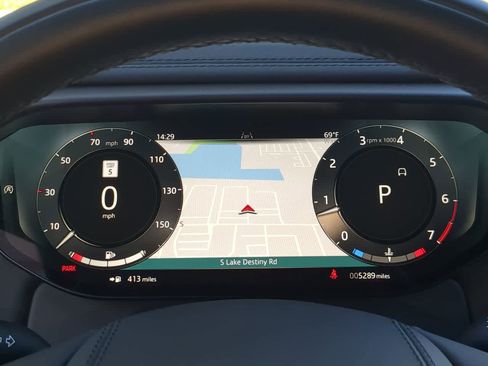 Used 2025 Land Rover Range Rover Sport image 36