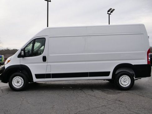 Used 2025 RAM ProMaster 2500 w/ Storage Group image 31