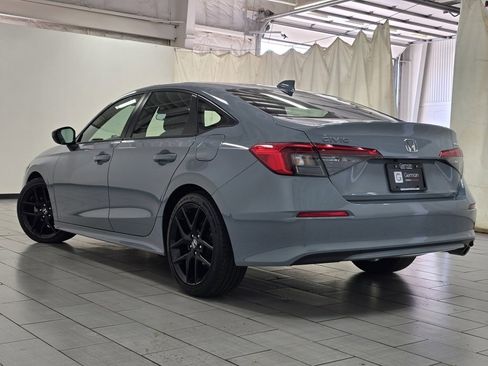 Used 2023 Honda Civic Sport image 13