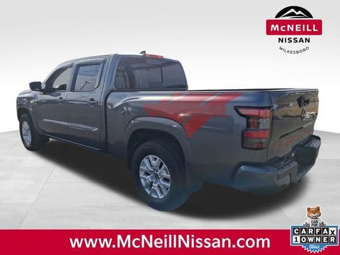 Used 2023 Nissan Frontier SV image 8