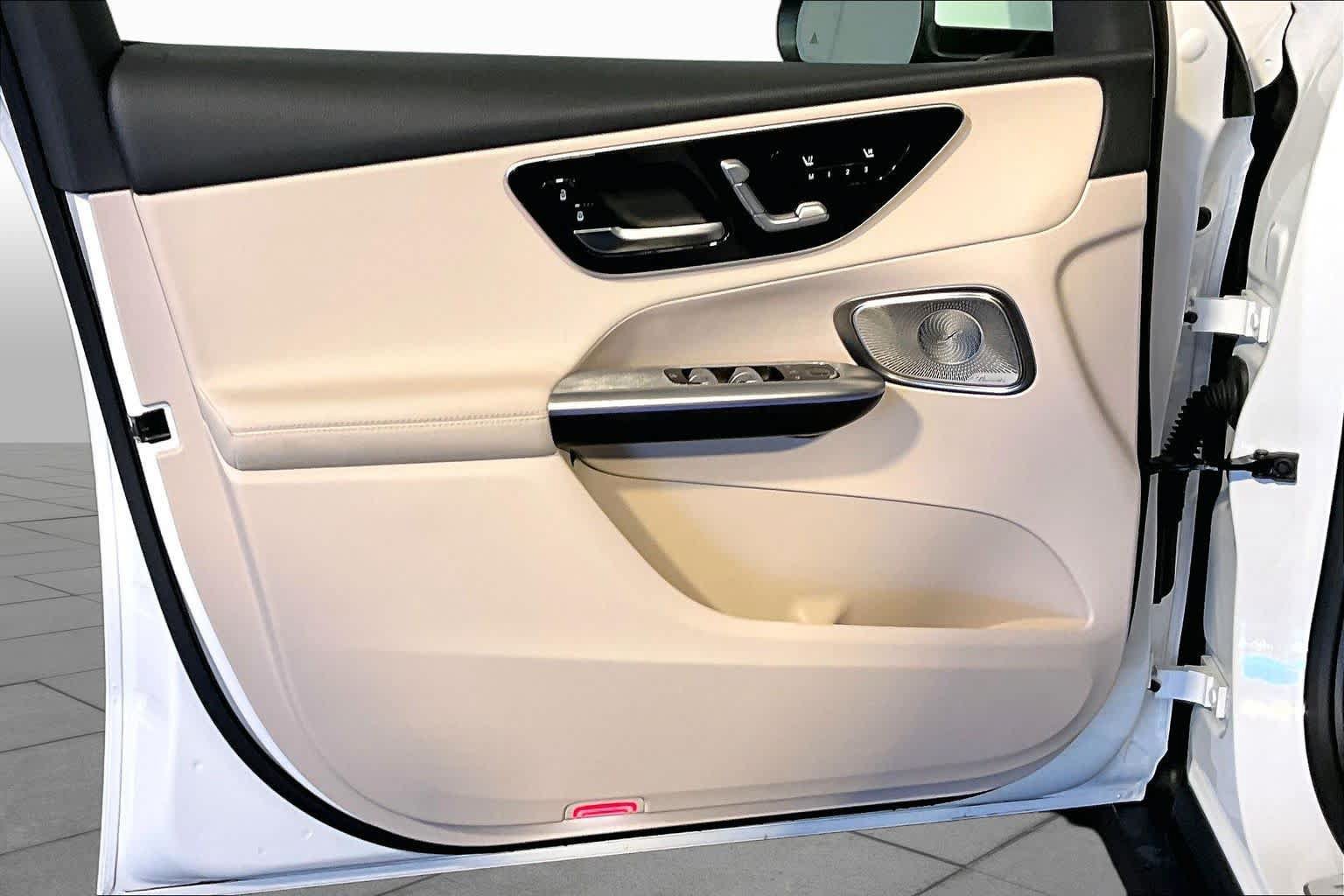 Certified 2026 Mercedes-Benz GLC 300 4MATIC image 22