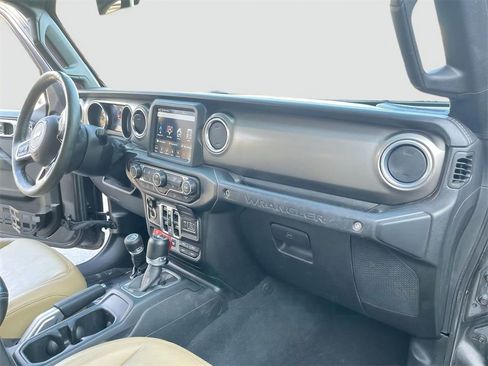 Used 2018 Jeep Wrangler Unlimited Rubicon image 33