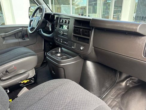 Used 2023 GMC Savana 2500 w/ Driver Convenience Package image 13