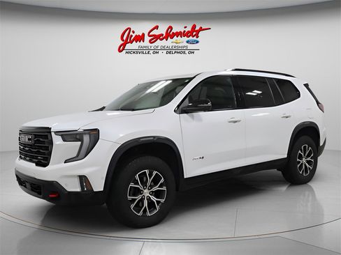 Used 2024 GMC Acadia AT4 image 2
