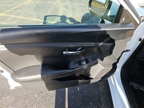 Used 2023 Nissan Sentra SV image 20