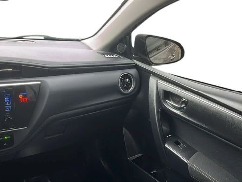 Used 2018 Toyota Corolla LE image 26