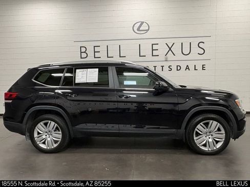 Used 2019 Volkswagen Atlas SE w/ Towing Package FWD image 3