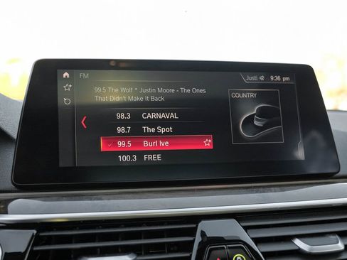 Used 2019 BMW 530i xDrive image 32