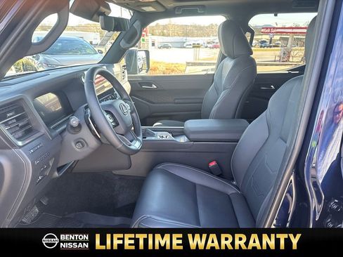 Used 2025 Lexus GX 550 image 12