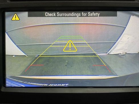 Used 2016 GMC Acadia SLT FWD image 16