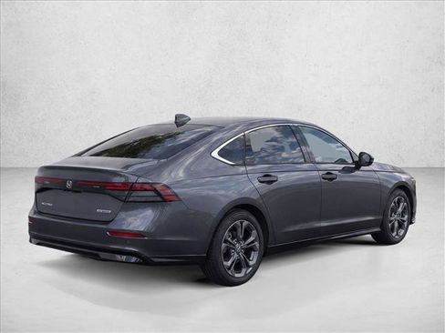 Used 2023 Honda Accord EX-L image 7