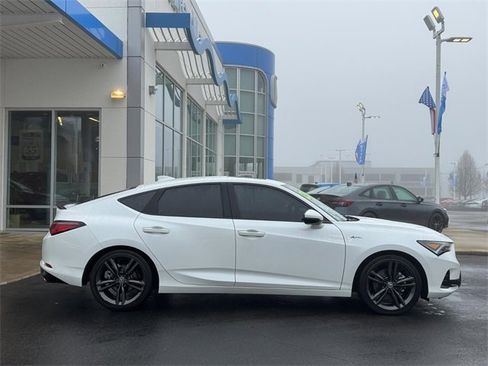 Used 2023 Acura Integra A-Spec image 2