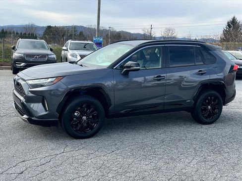 Used 2023 Toyota RAV4 XSE image 5