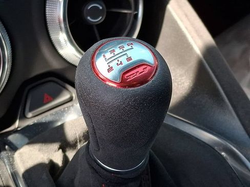 Used 2019 Chevrolet Camaro ZL1 RWD image 14
