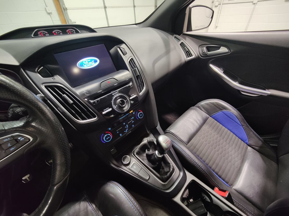 Used 2016 Ford Focus ST w/ Equipment Group 401A FWD image 30