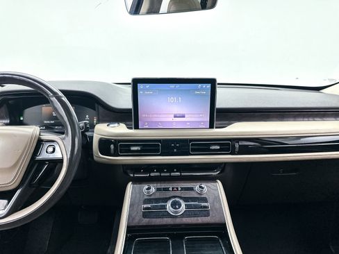 Used 2022 Lincoln Aviator Reserve w/ Equipment Group 201A AWD/4WD image 6
