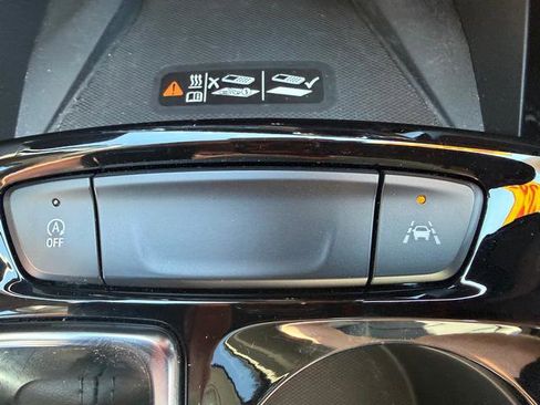 Used 2024 Chevrolet Trax ACTIV w/ Sunroof Package image 22