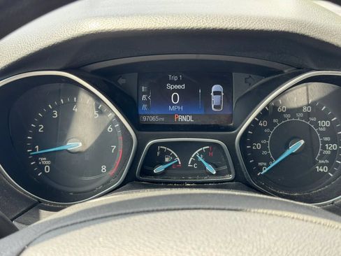 Used 2018 Ford Focus S FWD image 32