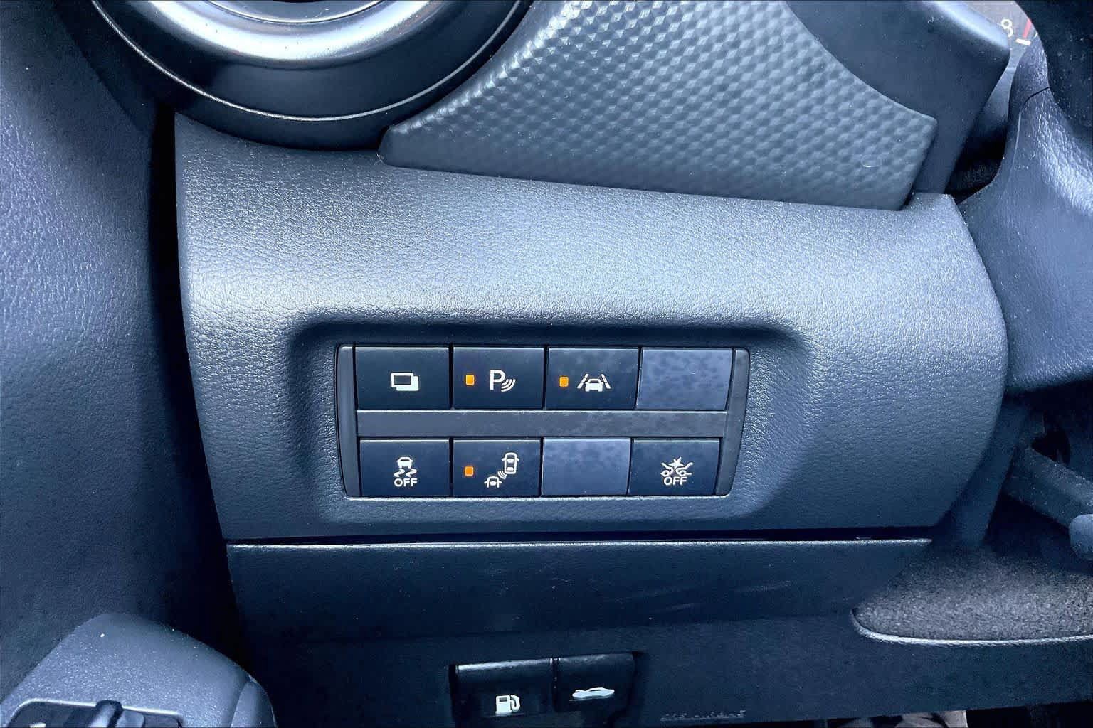 Used 2025 Nissan Kicks Play S FWD image 33
