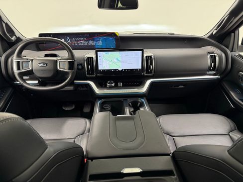 New 2026 Ford Expedition Platinum w/ Stealth Performance Package image 31