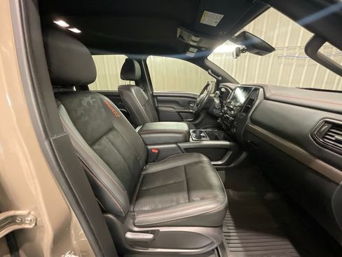 Used 2024 Nissan Titan PRO-4X w/ Off Road Protection Package AWD/4WD image 19