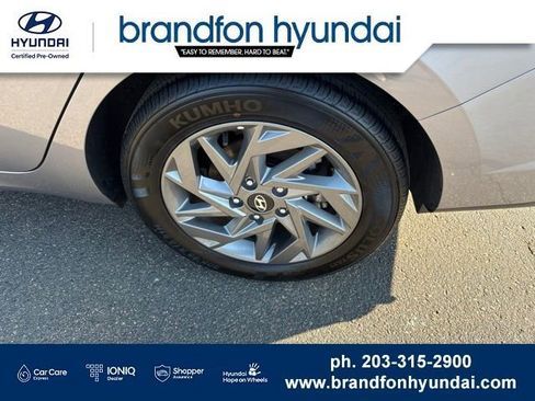 Used 2026 Hyundai Elantra Hybrid FWD image 30