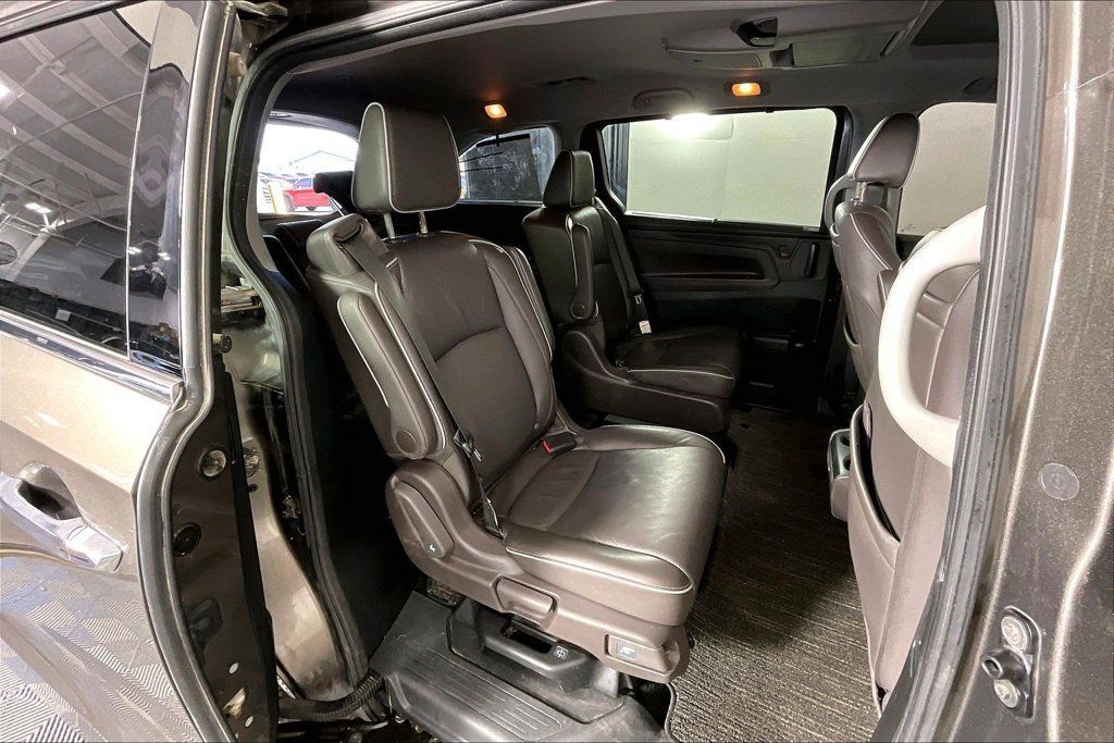 Used 2022 Honda Odyssey Elite image 35