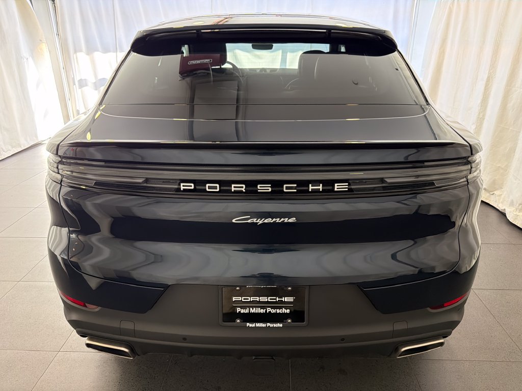 Certified 2026 Porsche Cayenne Coupe AWD/4WD image 8