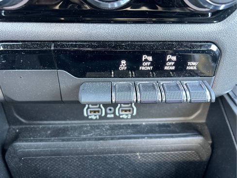 Certified 2025 RAM 1500 Big Horn AWD/4WD image 31
