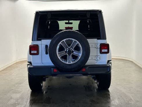 Used 2021 Jeep Wrangler Unlimited Sahara w/ Uconnect 4C Nav & Sound Group image 4