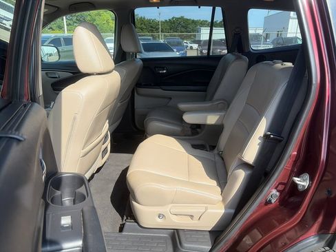 Used 2019 Honda Pilot Elite image 18