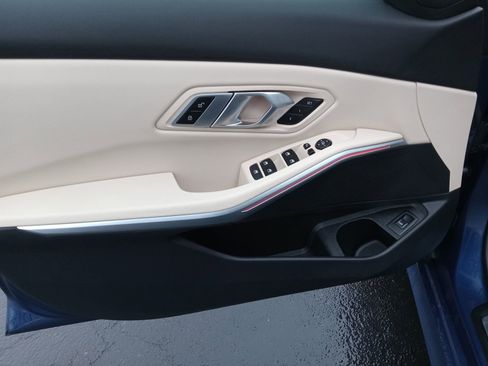 Used 2023 BMW 330i xDrive Sedan w/ Driving Assistance Package image 7