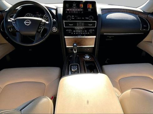 Used 2023 Nissan Armada SL w/ Captain's Chairs Package image 7