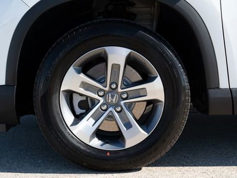 Used 2025 Honda Pilot EX-L image 13