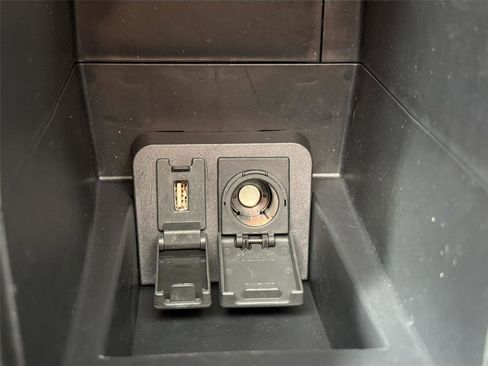 Used 2018 Honda Fit EX image 33