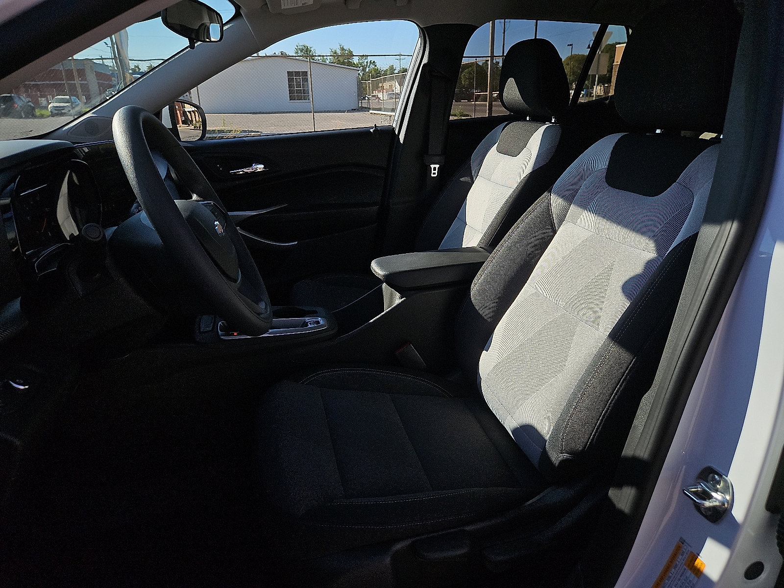 New 2026 Chevrolet Trax LS w/ LS Convenience Package FWD image 13