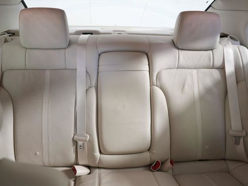 Used 2011 Lincoln MKS FWD image 13