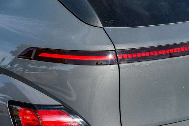 Certified 2025 Hyundai Kona SEL FWD image 10