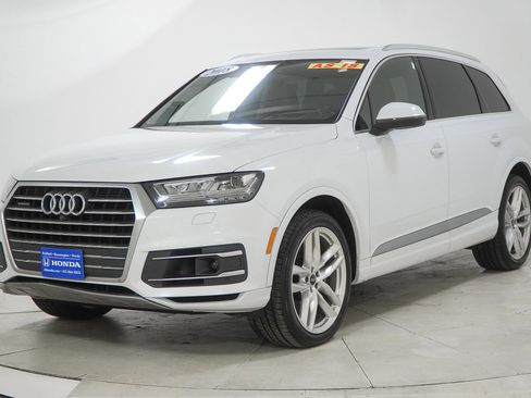 Used 2018 Audi Q7 3.0T Prestige w/ Prestige Package image 3