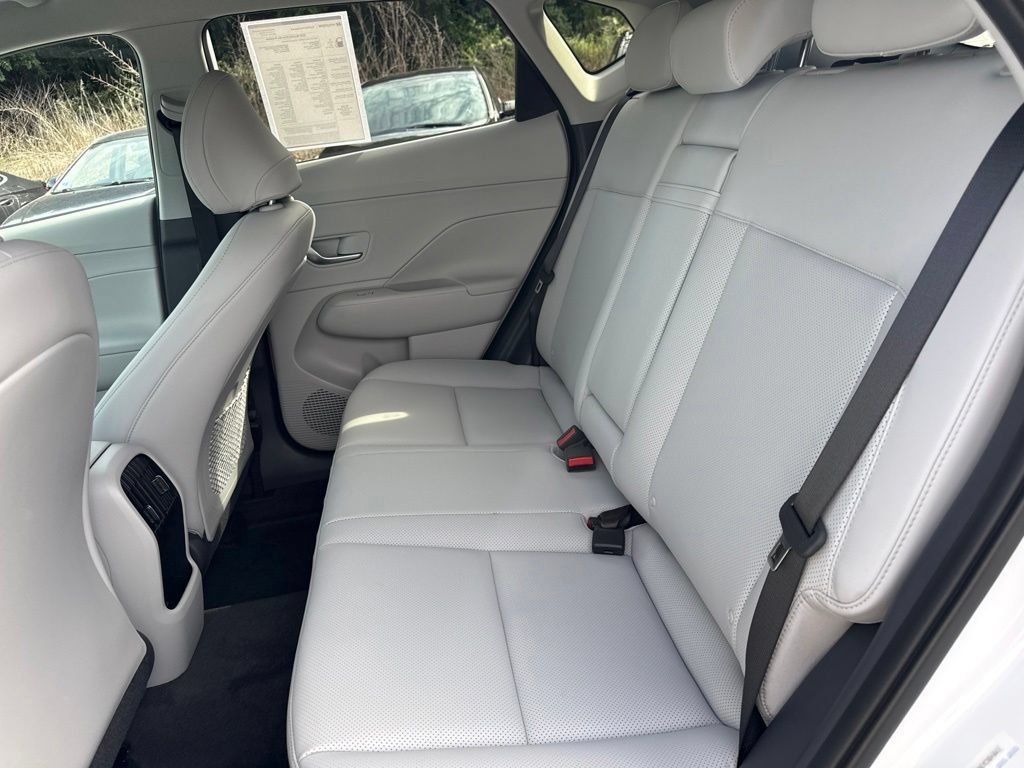 Used 2026 Hyundai Kona SEL Premium AWD/4WD image 34