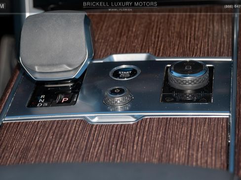 Used 2023 Land Rover Range Rover SE image 28