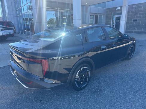 Used 2025 Kia K4 EX image 7