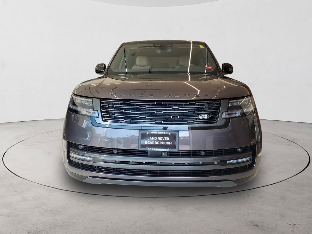 New 2025 Land Rover Range Rover SE AWD/4WD image 2